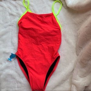 Jolyn Contrast Dayno II Onesie Tieback